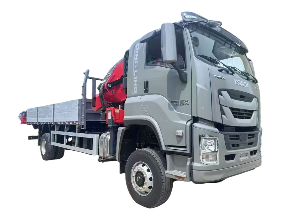 ISUZU GIGA FVR  TRUCK WITH XCMG FOLDING ARM CRANE  AND ALUMINIUM ALLOY
