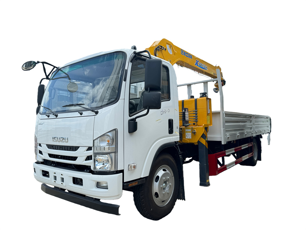 ISUZU NPR 700P TRUCK WITH XCMG CRANE