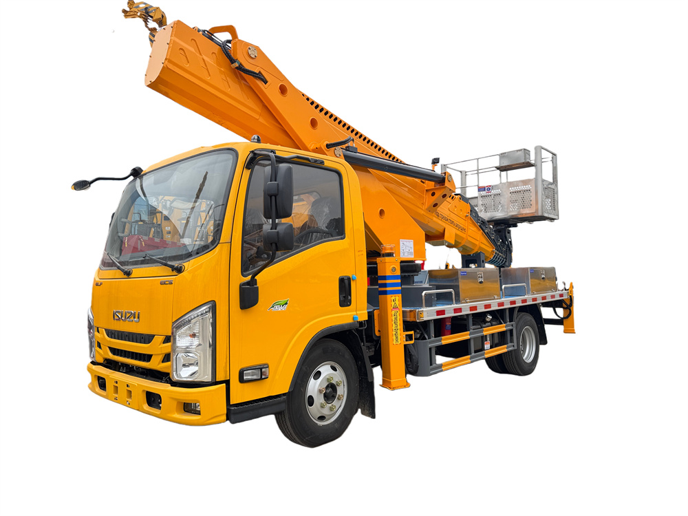 ISUZU EC5 30M AERIAL WORK PLATEFORM TRUCK YELLOW COLOR