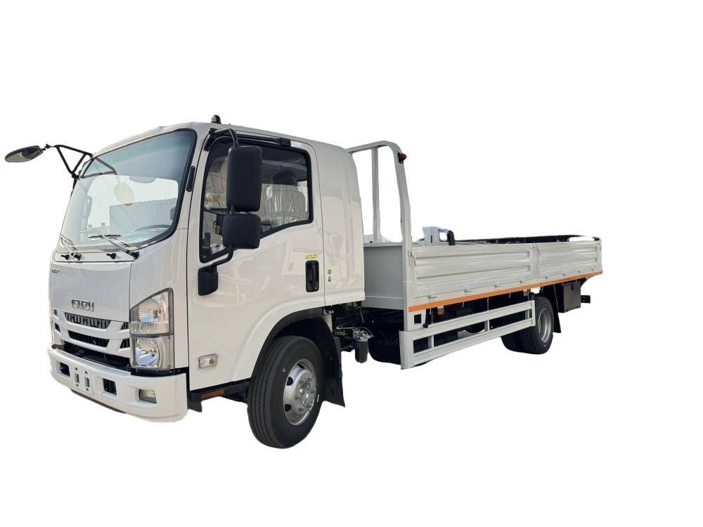 ISUZU 700P ONE AND HALF CABIN CARGO TRUCK