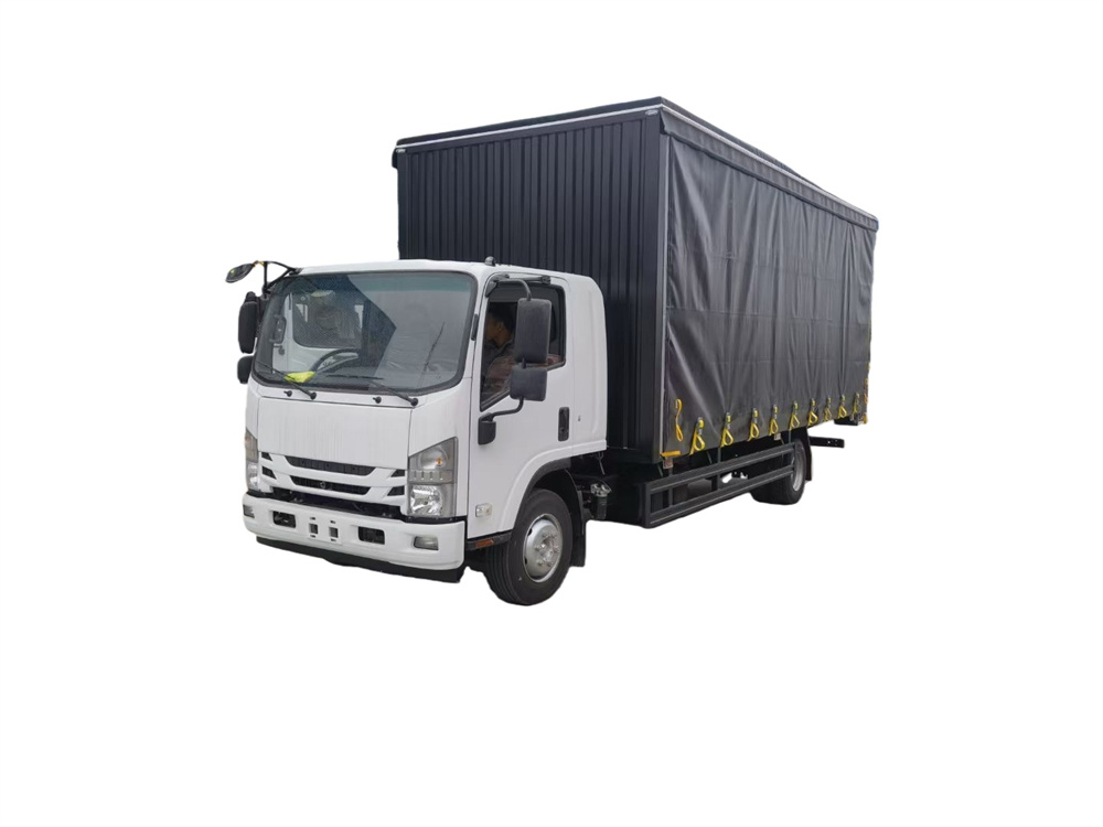 ISUZU 700P ONE AND SIDE CURTAIN CARGO TRUCK