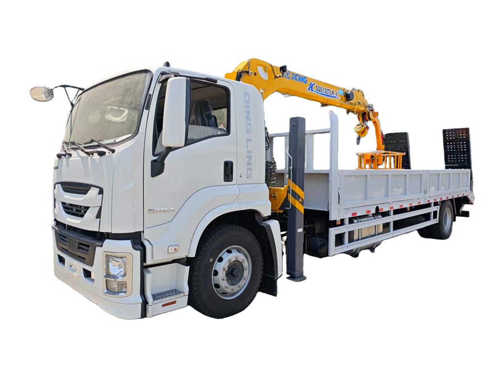 五十铃巨咖205马力平板带直臂吊机