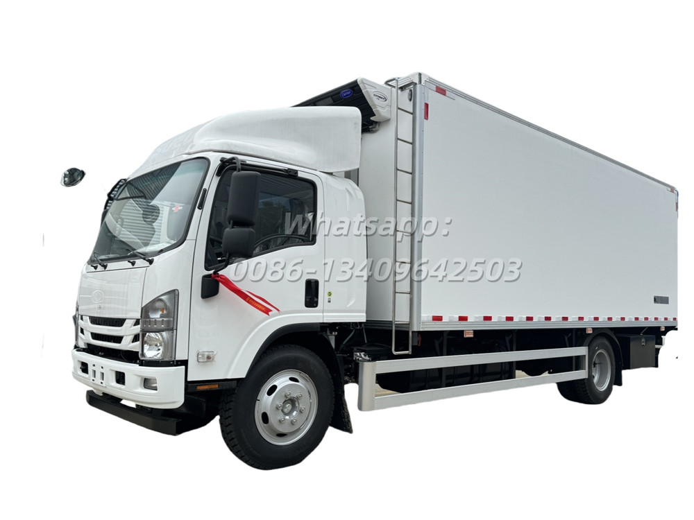 ISUZU 700P NPR One and Half 5.2m 8T Refrigerator Truck