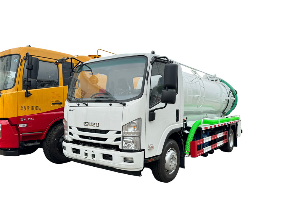 ISUZU 700P NPR Sewage Suction Truck