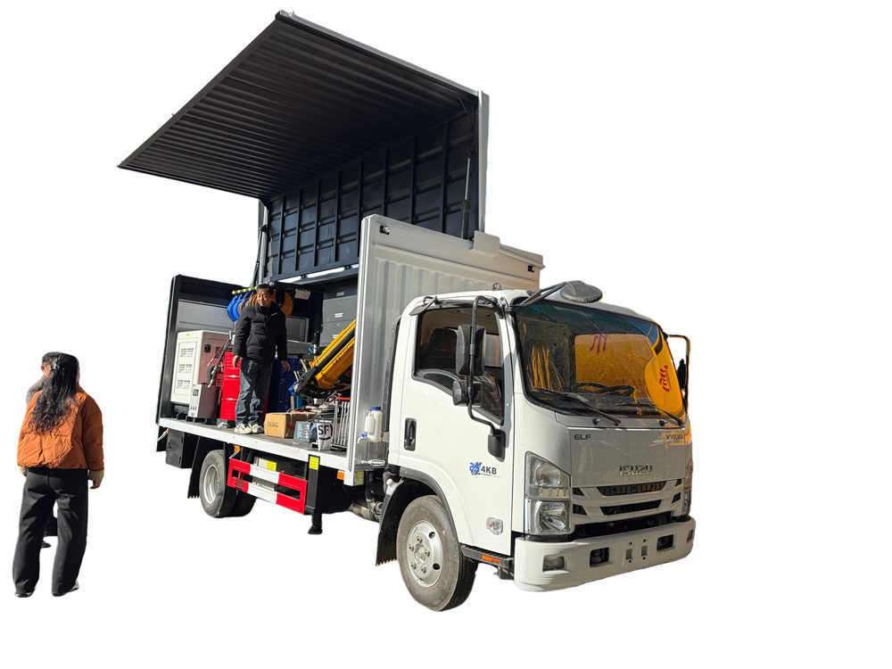 ISUZU KV100P NPR Maintenance Tool Truck