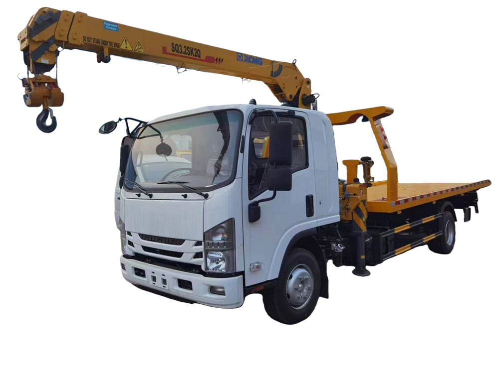 ISUZU 700P NPR One and Half Cabin Wrecker Truck with XCMG Crane