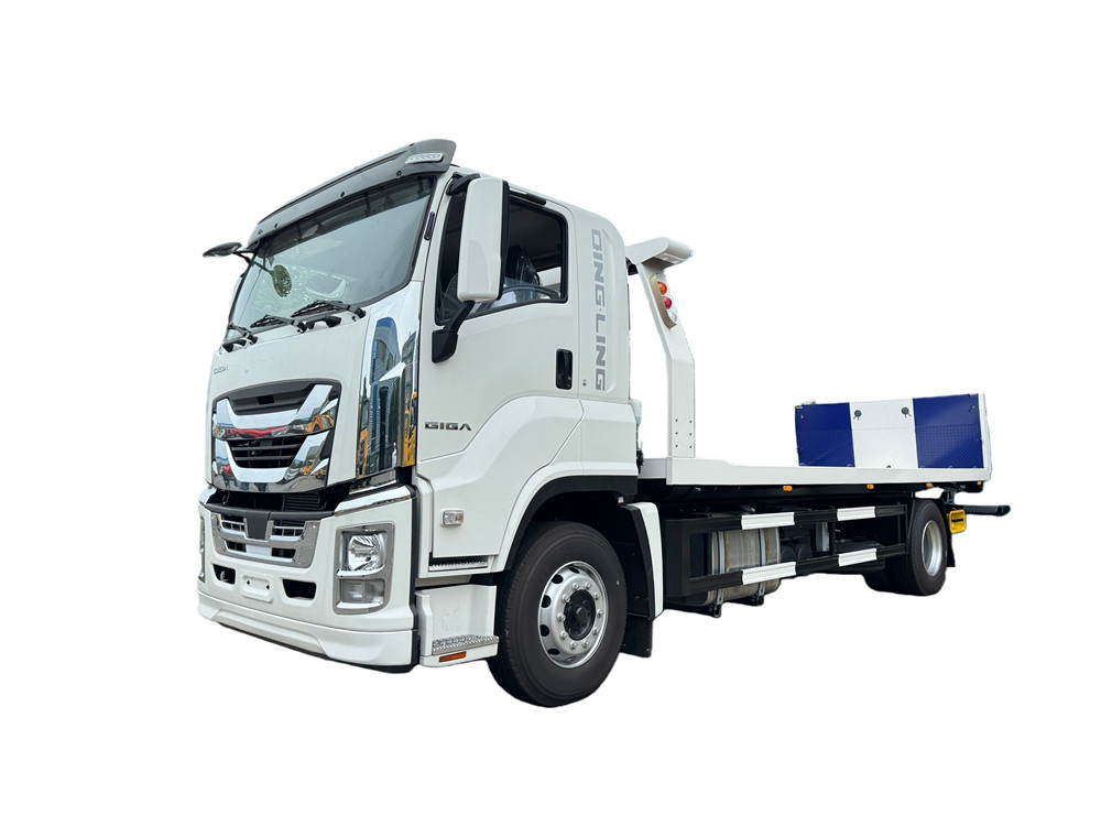 ISUZU GIGA 240HP FVR Road Rescue Truck white